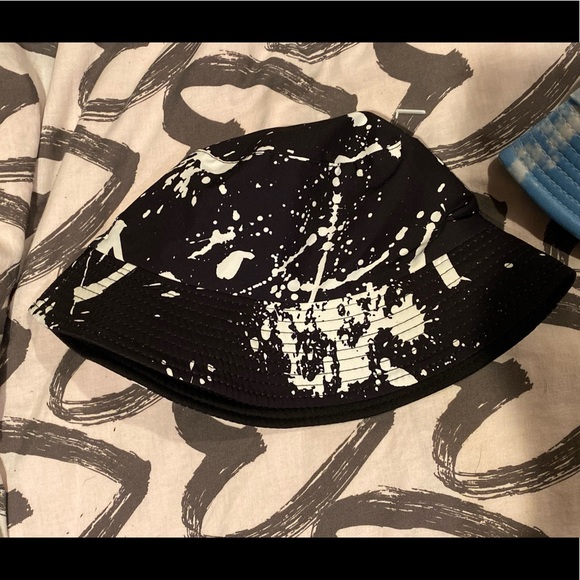 Selling as bundle - Picture 4 of 4